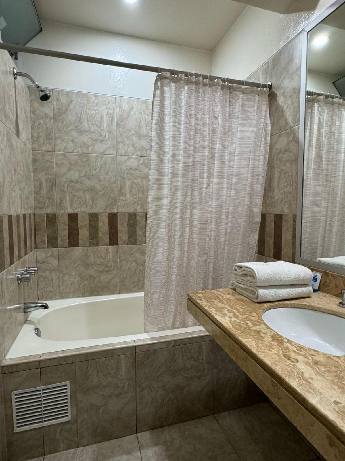 לימה 44 Vip Hotel מראה חיצוני תמונה
